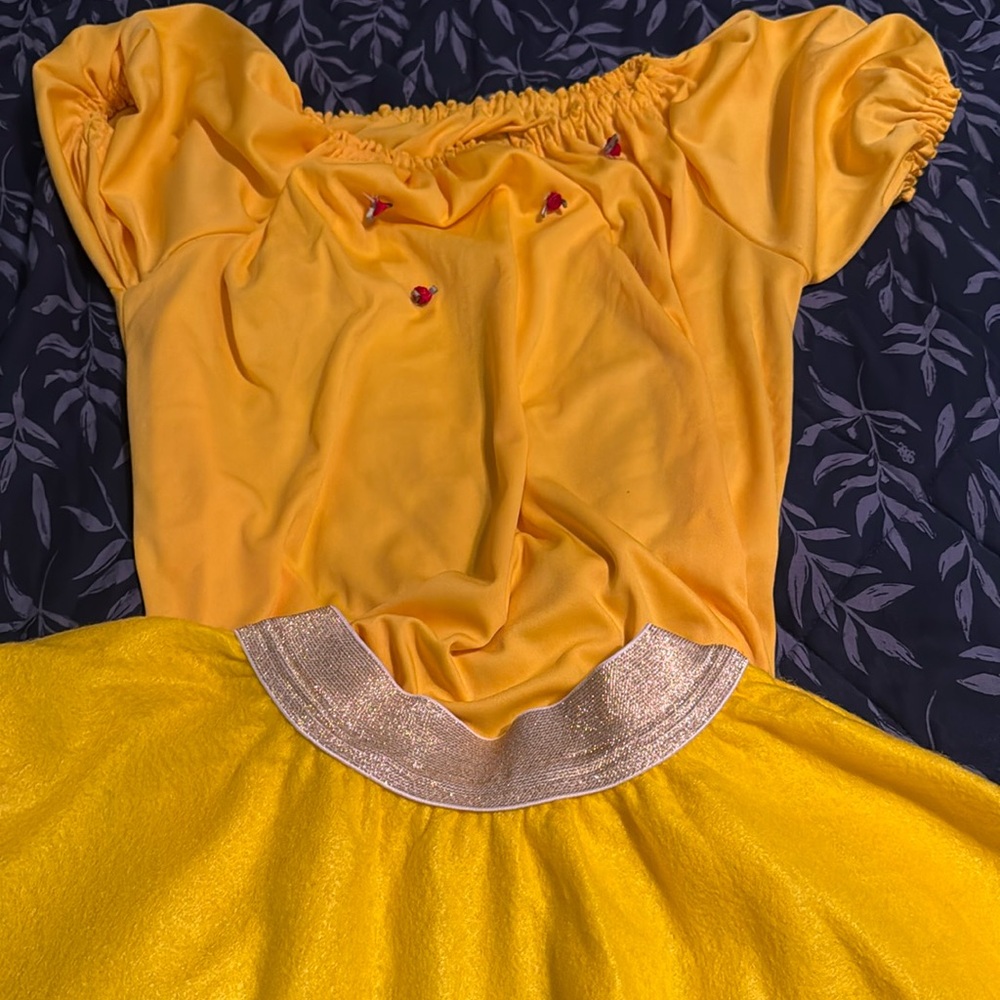 Belle customer! Hand made! Size :8-10